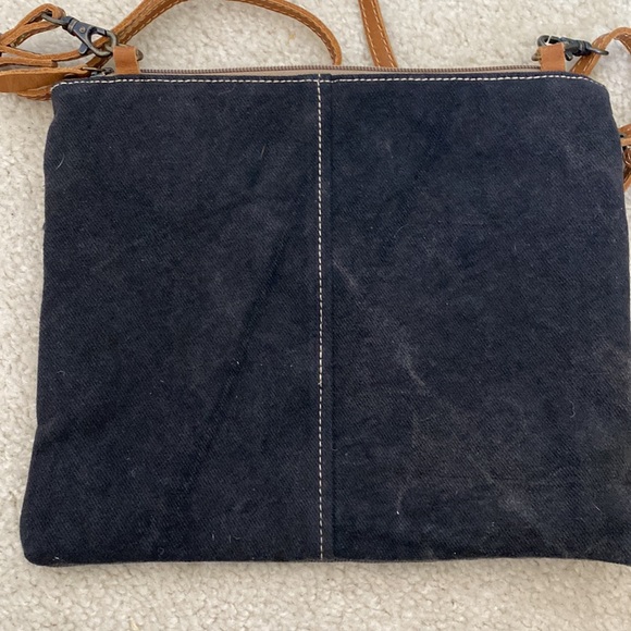 Myra Crossbody Bag - Picture 4 of 7